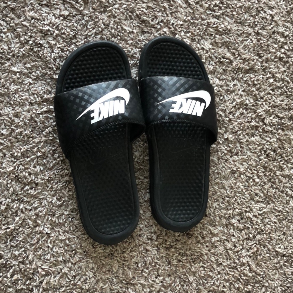 Nike slides